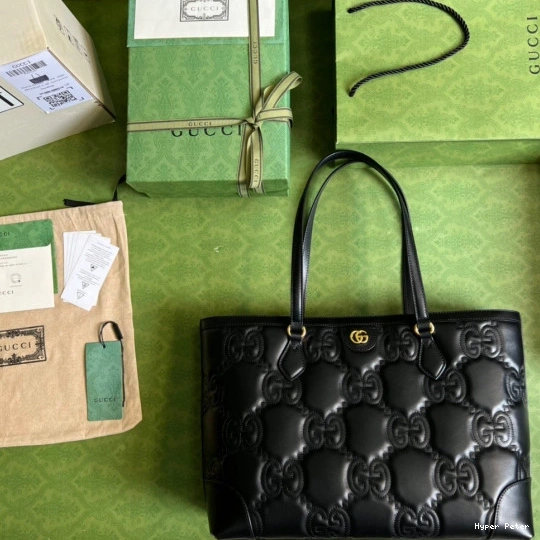 Hyper Peter GUCCI GG medium leather matelassé tote 0709